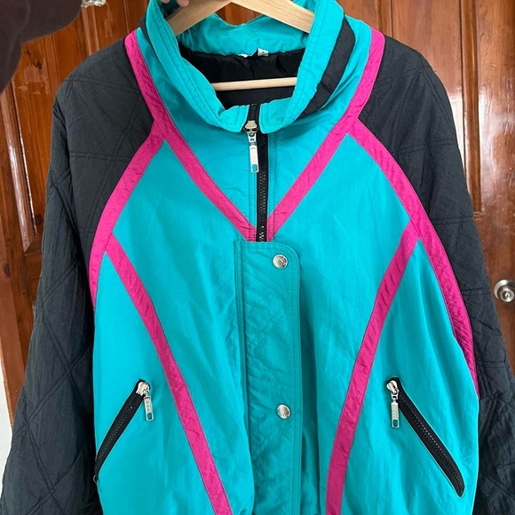 Ski Jacket - Picture 7 of 8